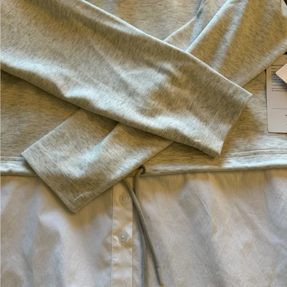 NWT Athleta Gallery Hoodie Top - Ladies size Medium - Picture 10 of 11